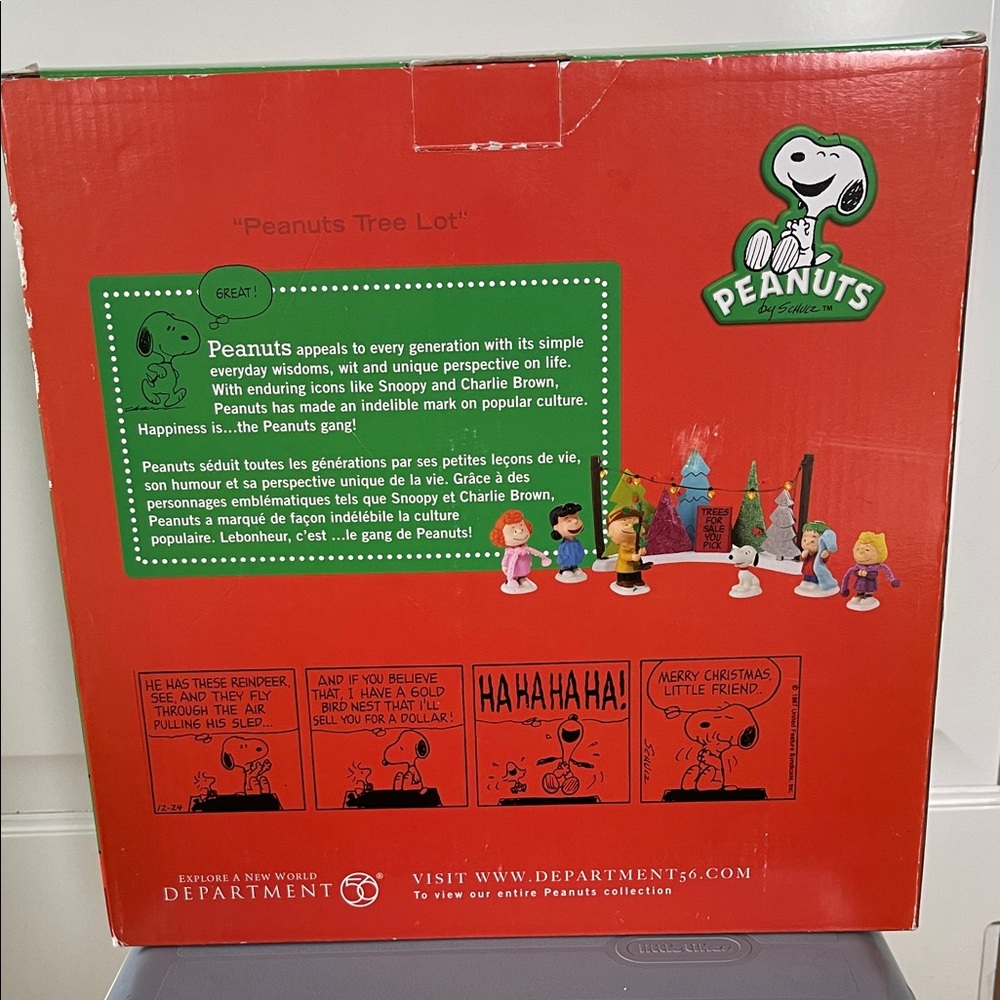Department 56 “Peanuts Tree Lot” Set - Picture 2 of 14